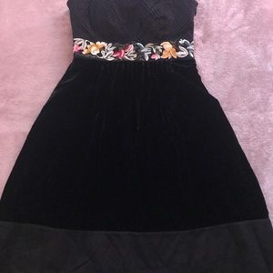 Floreat Strapless Dress, Size 8